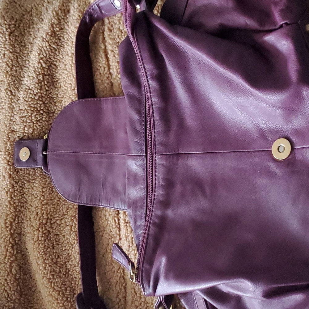 Handbag 🥳 - Picture 3 of 15